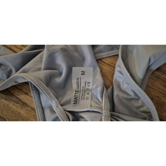 MATTE COLLECTION Plunge Backless One-piece Bathingsuit Swimsuit Women's Size Med - Picture 4 of 4